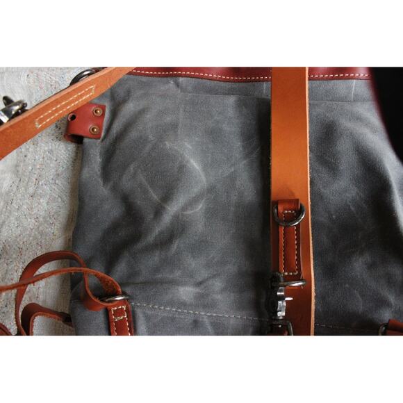 Orox Leather Company Parva Gray Leather Oil Coated Flap Rucksack Backpack main image 5